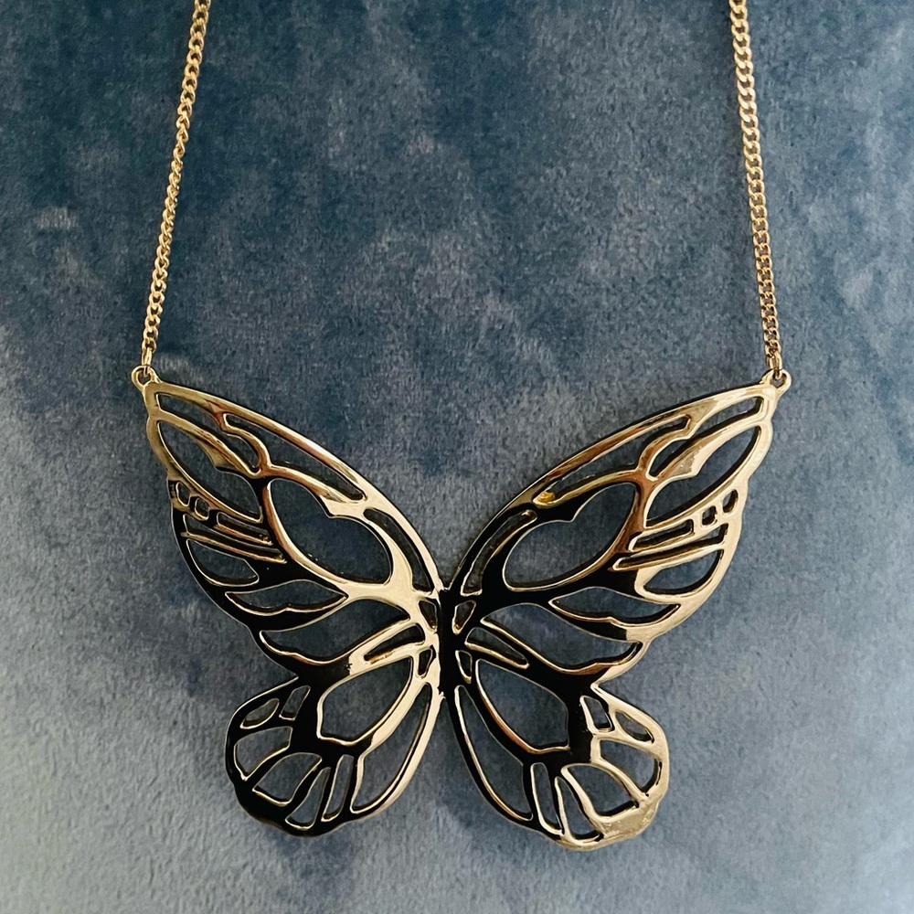 Espress butterfly necklace